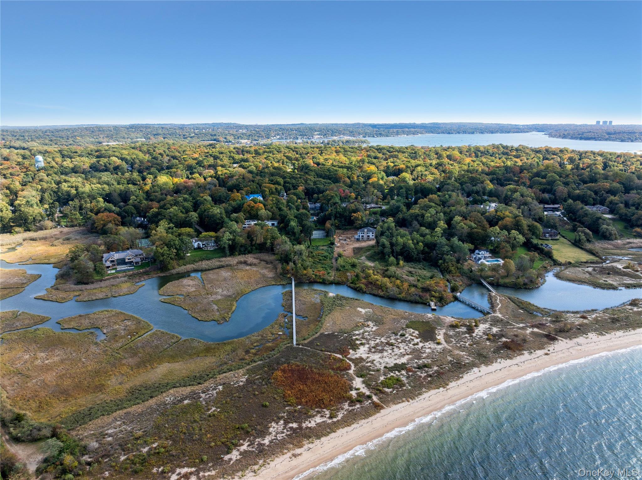 Single Family Soundview Lane Nassau County, NY 11050, MLS-932420-41