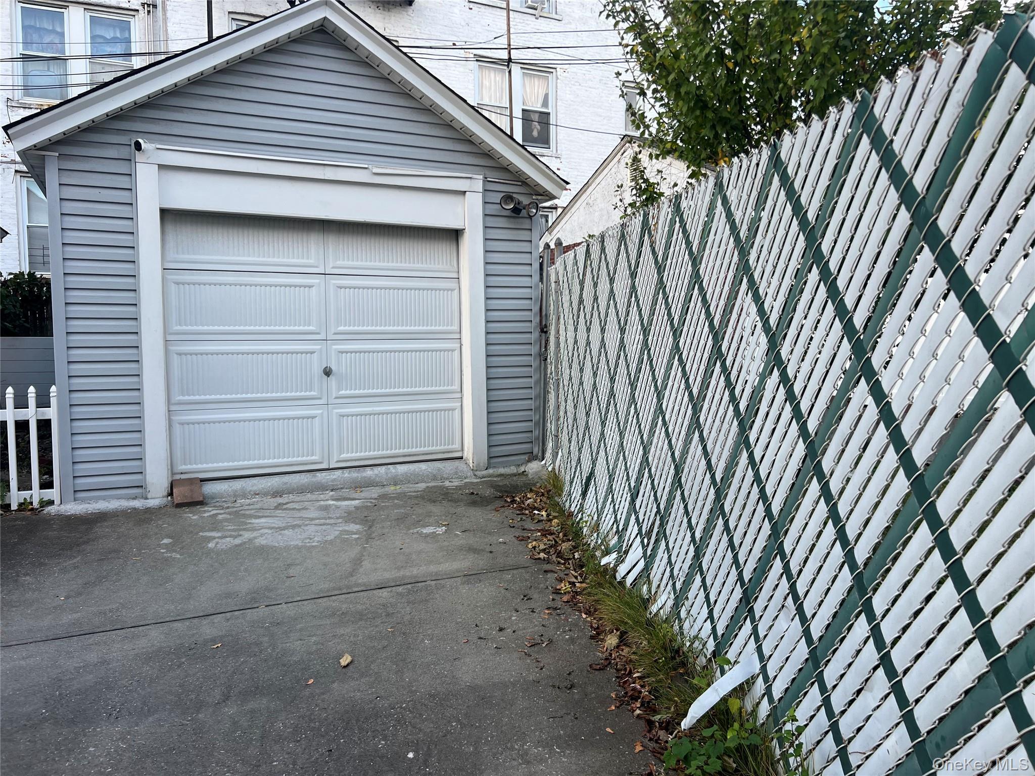 Single Family 33rd Queens, NY 11354, MLS-932431-9