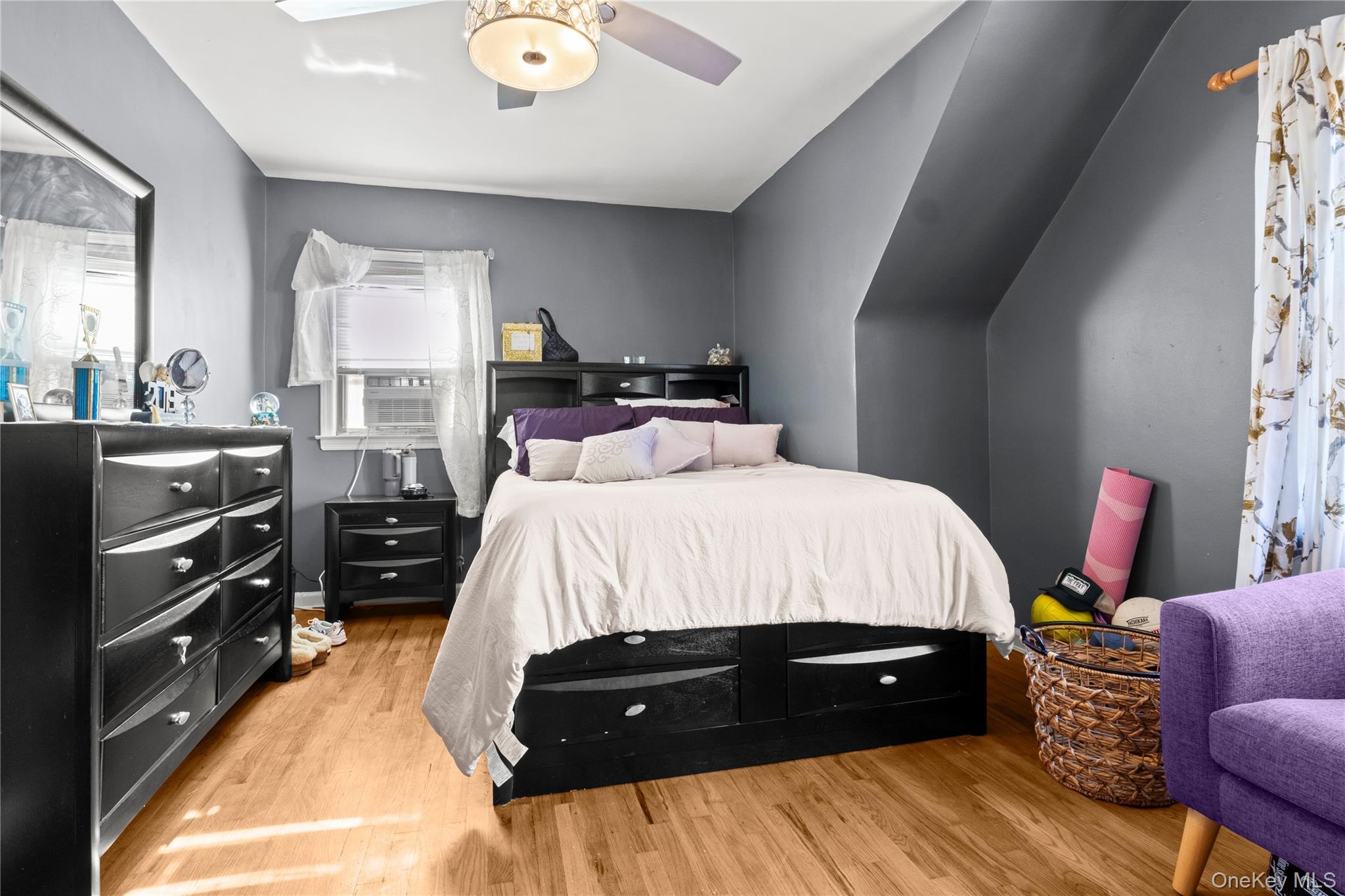 Single Family 261st Queens, NY 11004, MLS-932444-18