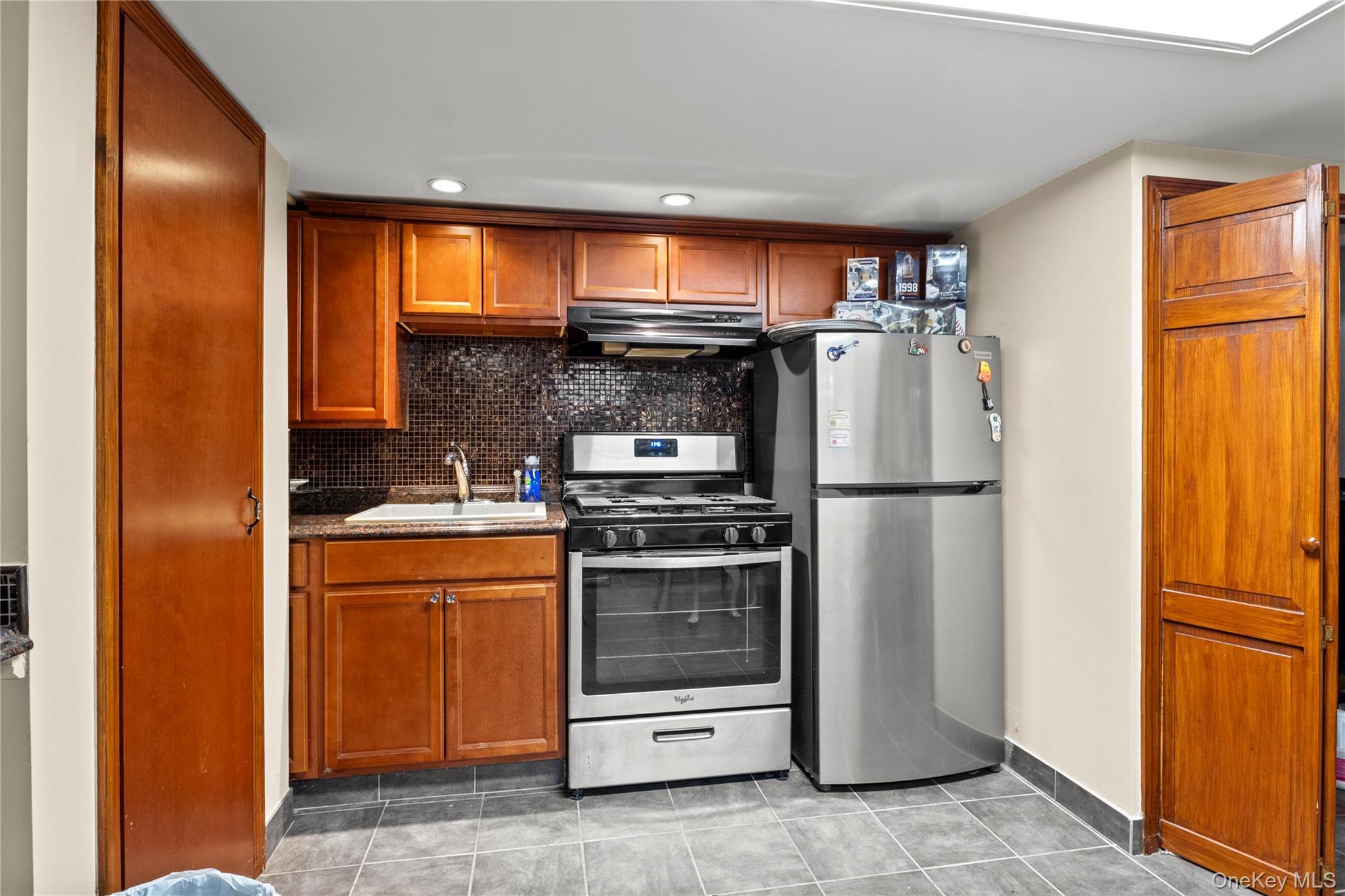 Single Family 261st Queens, NY 11004, MLS-932444-28