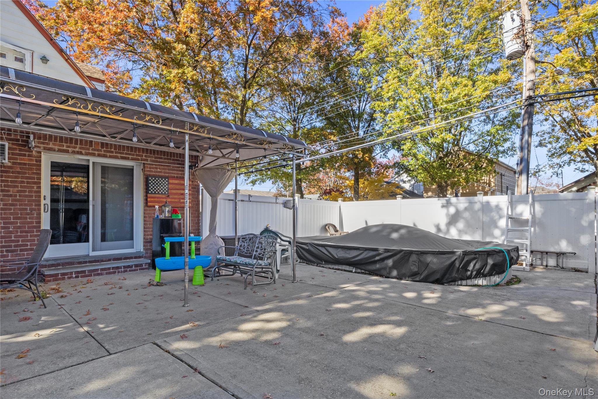 Single Family 261st Queens, NY 11004, MLS-932444-34