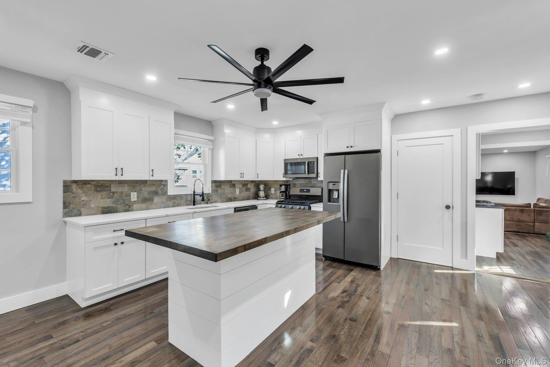 Single Family Roosevelt  Nassau County, NY 11709, MLS-932454-6