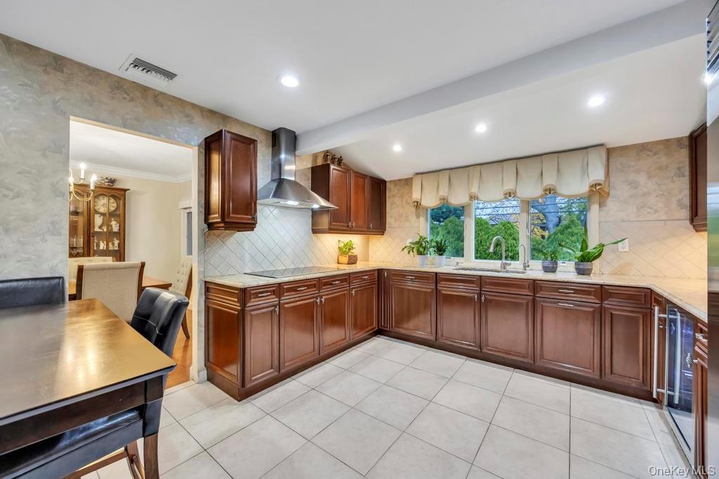 Single Family Glenwood  Nassau County, NY 11803, MLS-932460-18