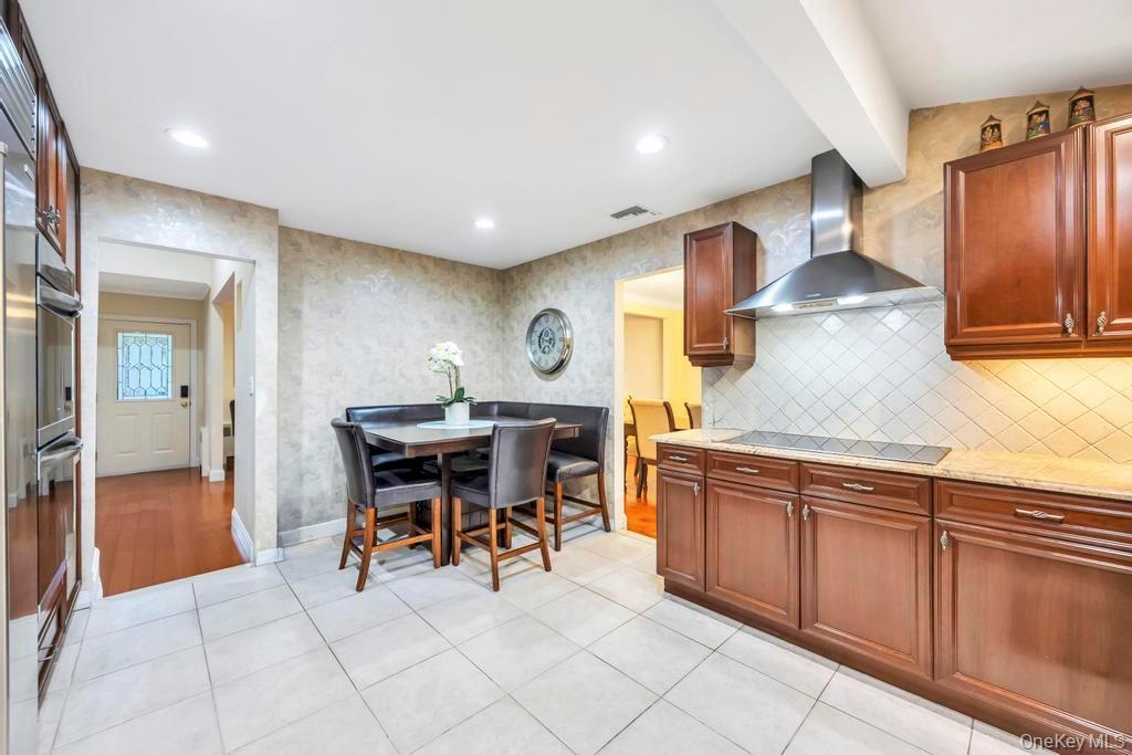 Single Family Glenwood  Nassau County, NY 11803, MLS-932460-21