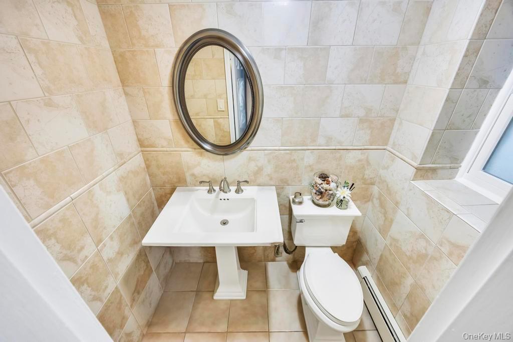 Single Family Glenwood  Nassau County, NY 11803, MLS-932460-26