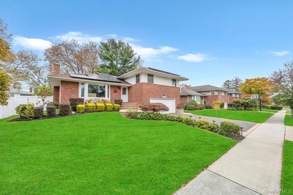 Single Family Glenwood  Nassau County, NY 11803, MLS-932460-3