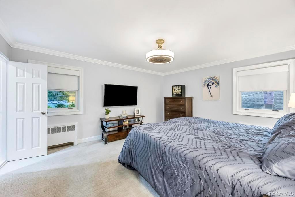 Single Family Glenwood  Nassau County, NY 11803, MLS-932460-34