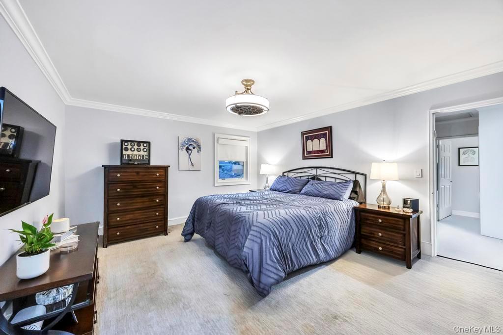 Single Family Glenwood  Nassau County, NY 11803, MLS-932460-36