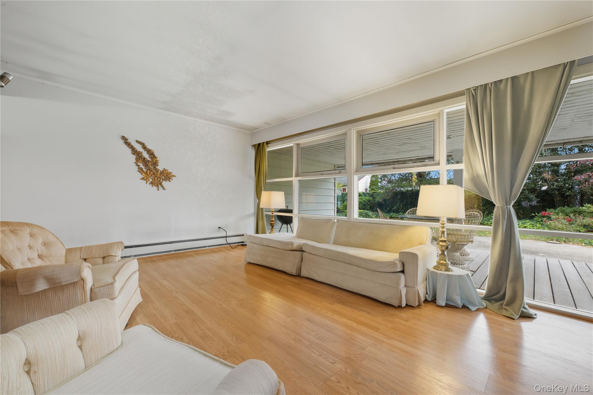 Single Family Kingfisher Nassau County, NY 11756, MLS-932461-5