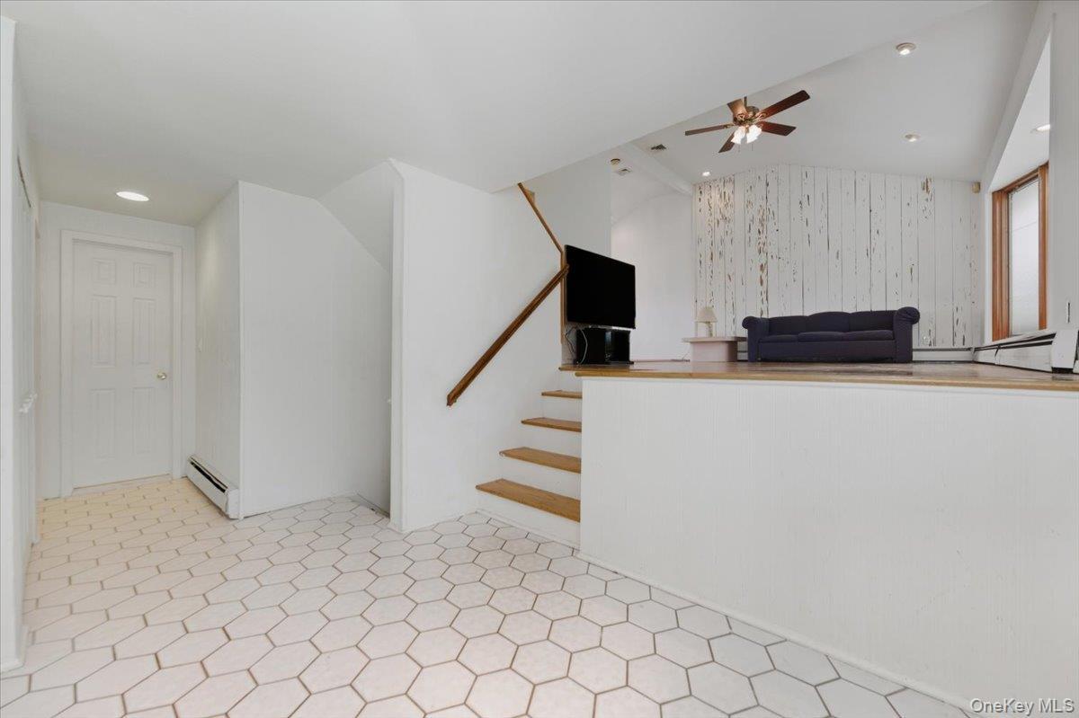 Single Family Jewel  Nassau County, NY 11581, MLS-932466-2