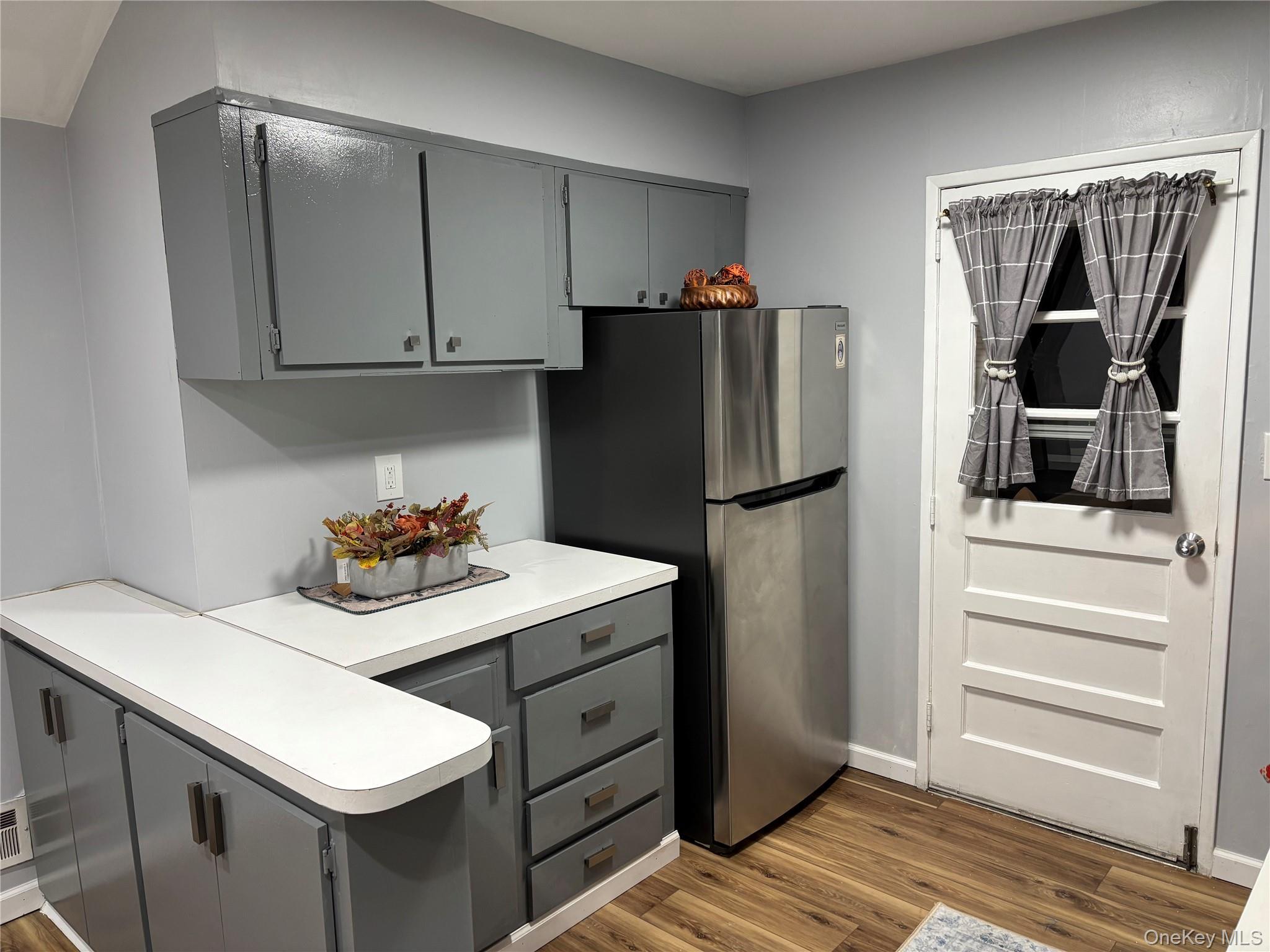 Single Family 4th Suffolk County, NY 11704, MLS-932520-6