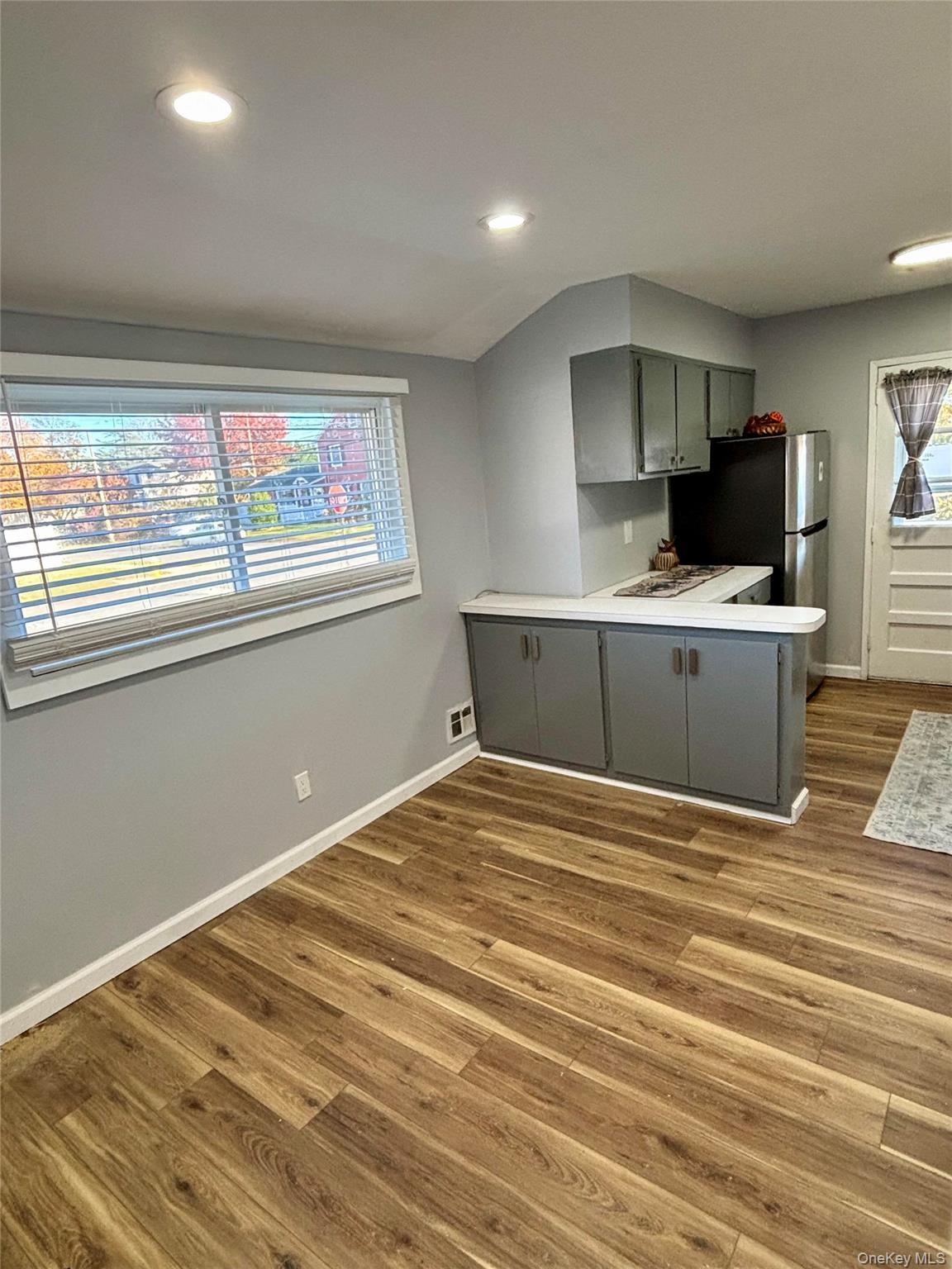 Single Family 4th Suffolk County, NY 11704, MLS-932520-8