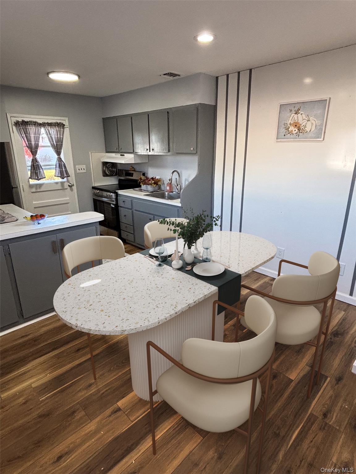 Single Family 4th Suffolk County, NY 11704, MLS-932520-9