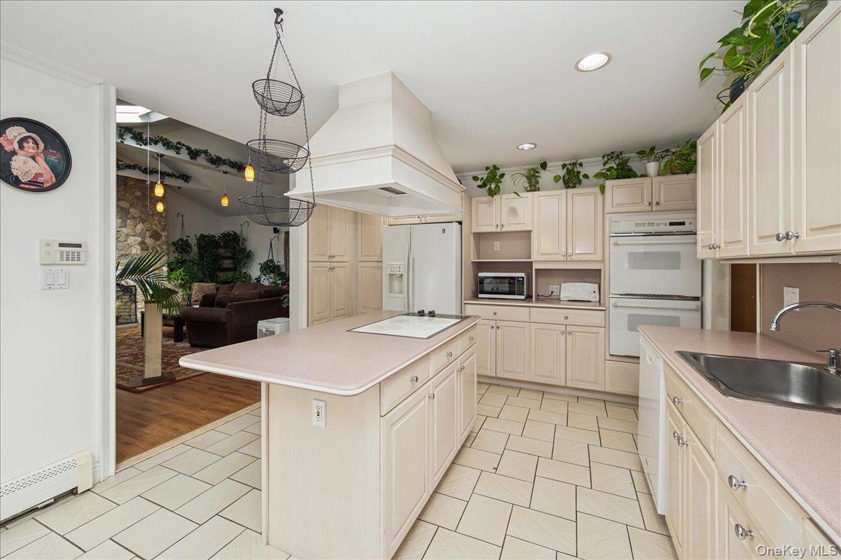 Single Family Ridgefield  Suffolk County, NY 11788, MLS-932521-20