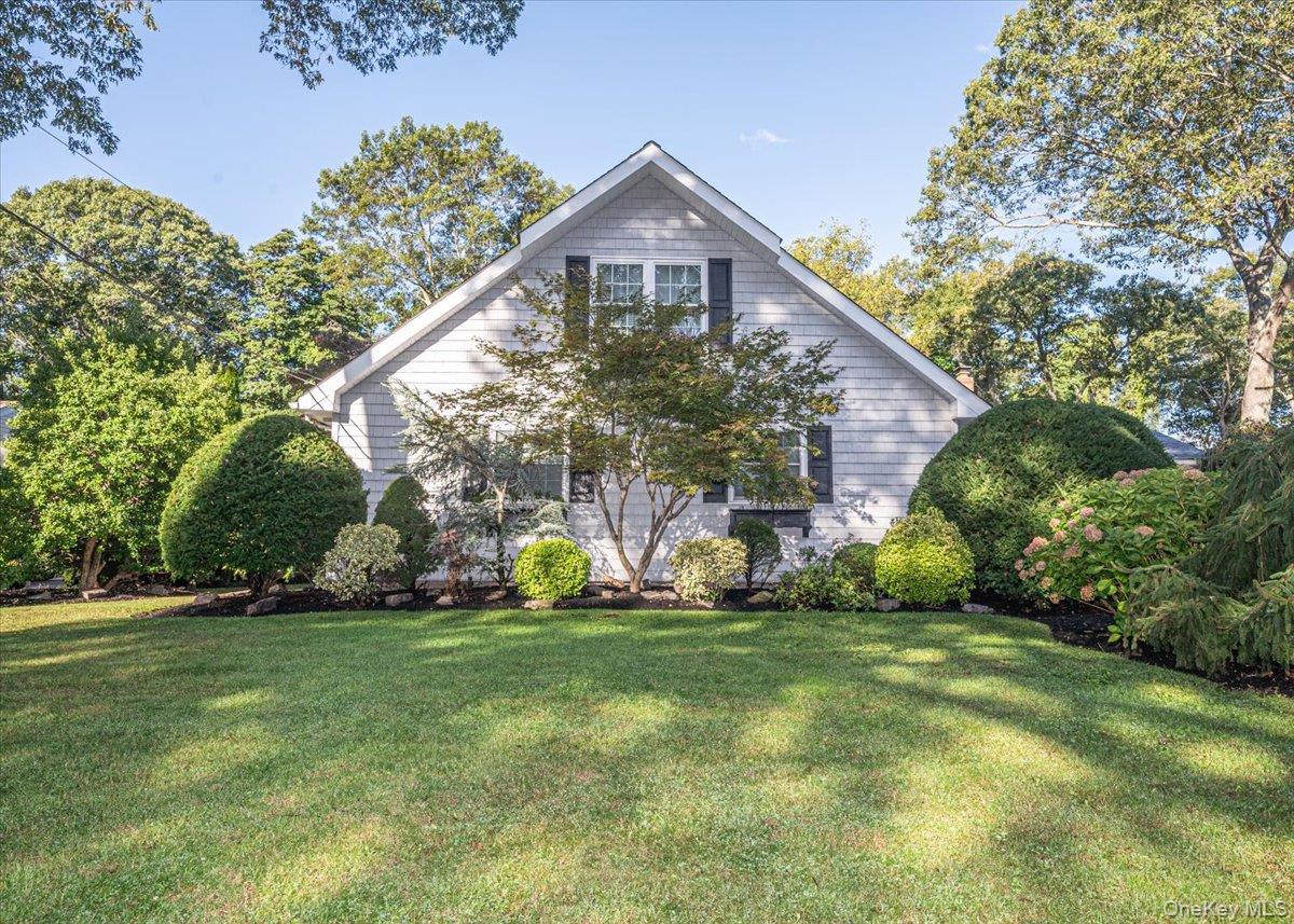 Single Family Ridgefield  Suffolk County, NY 11788, MLS-932521-3