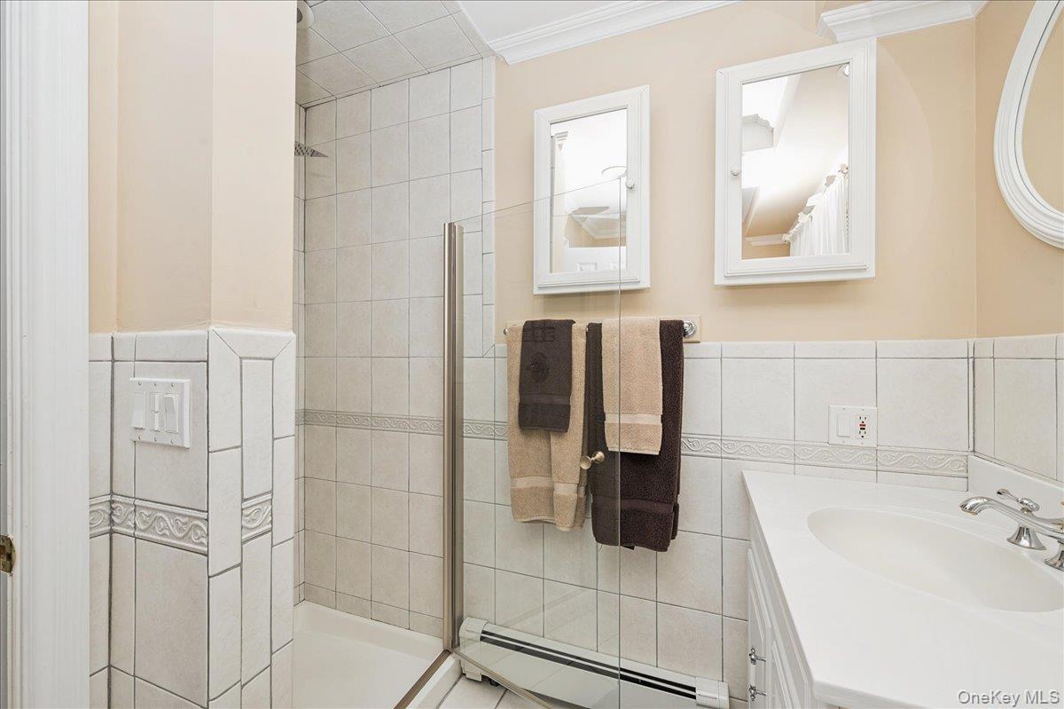 Single Family Ridgefield  Suffolk County, NY 11788, MLS-932521-30