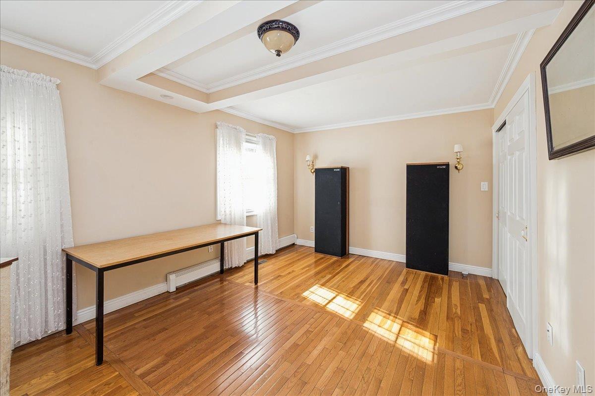 Single Family Ridgefield  Suffolk County, NY 11788, MLS-932521-8