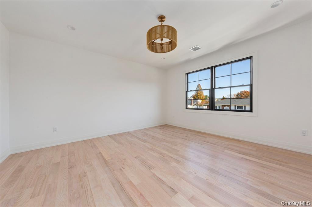 Single Family Otsego Nassau County, NY 11753, MLS-932535-13