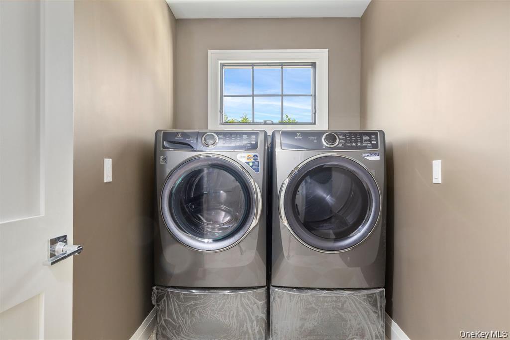 Single Family Otsego Nassau County, NY 11753, MLS-932535-20