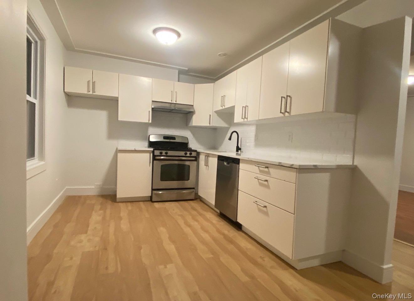 Single Family Jefferson  Nassau County, NY 11577, MLS-932549-6