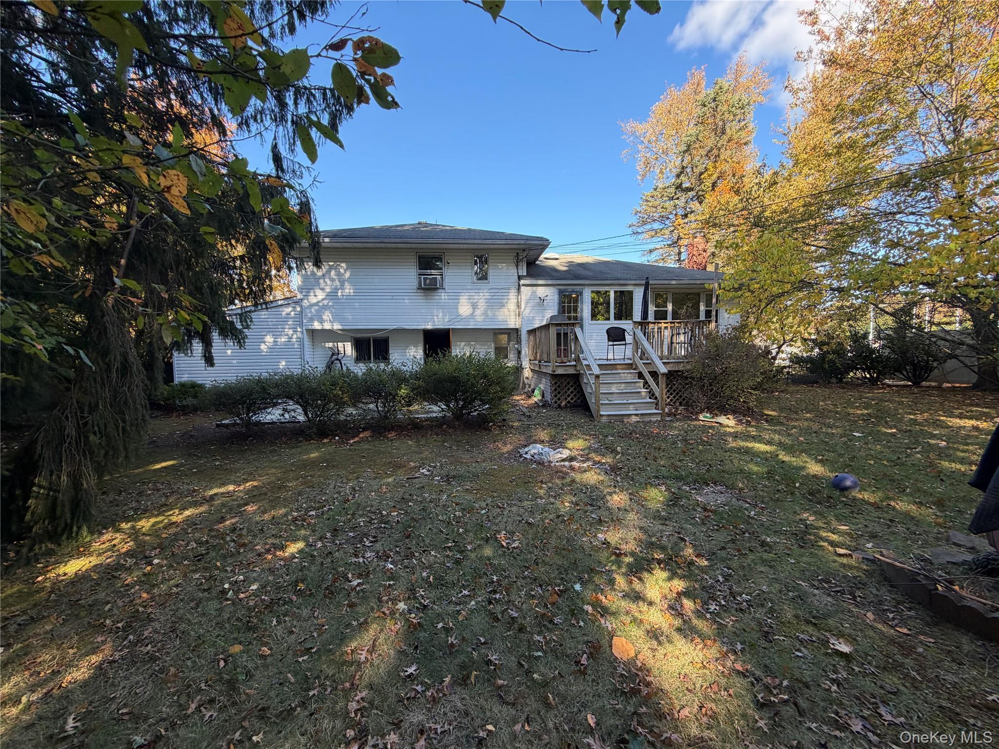 Single Family Earl  Suffolk County, NY 11747, MLS-932562-2