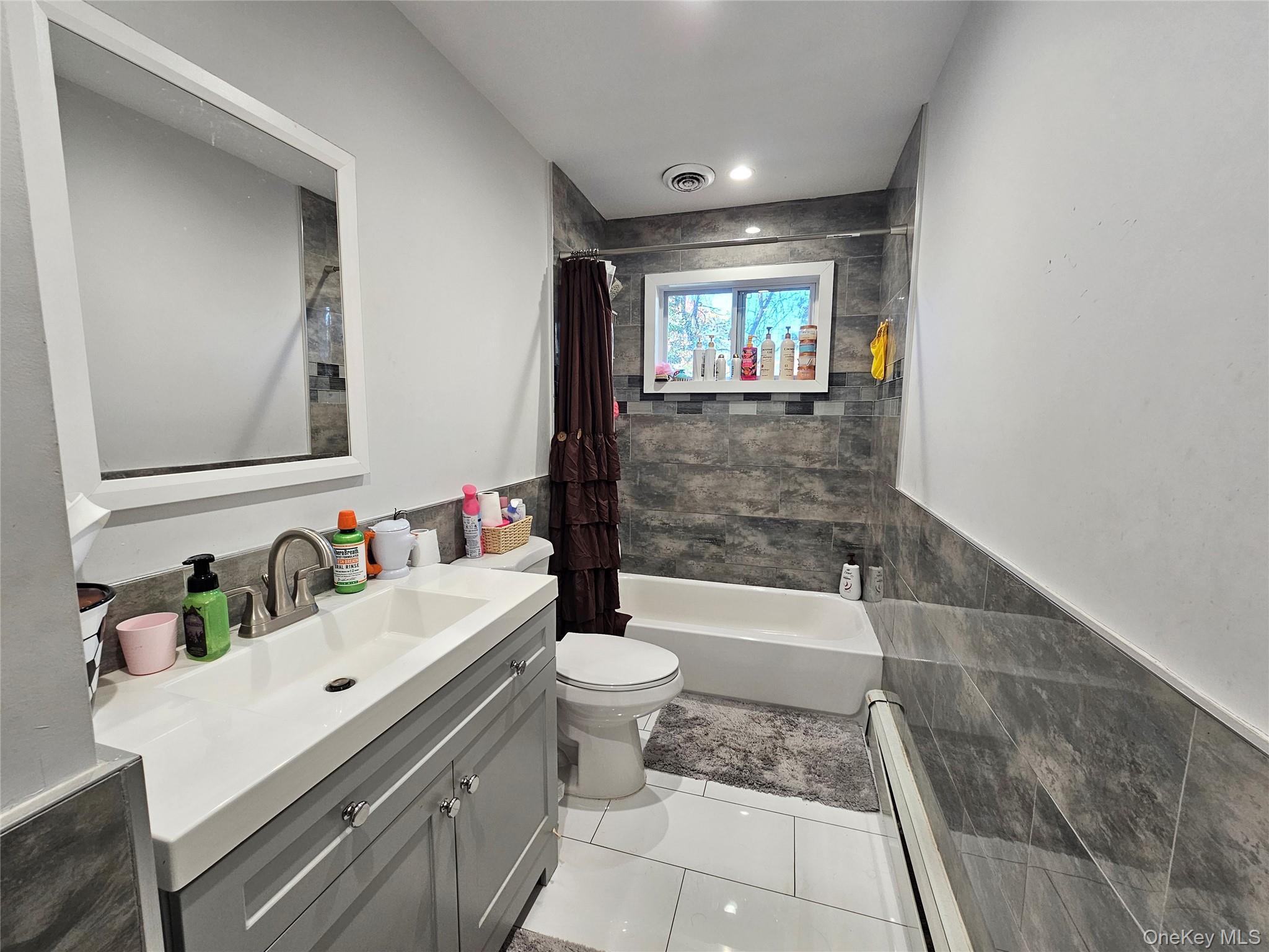 Single Family Hudson Suffolk County, NY 11755, MLS-932563-7