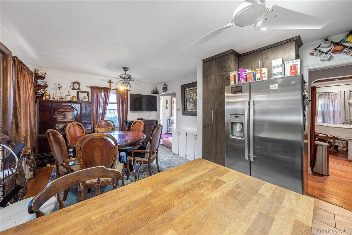 Single Family Meadowbrook  Nassau County, NY 11550, MLS-932566-12