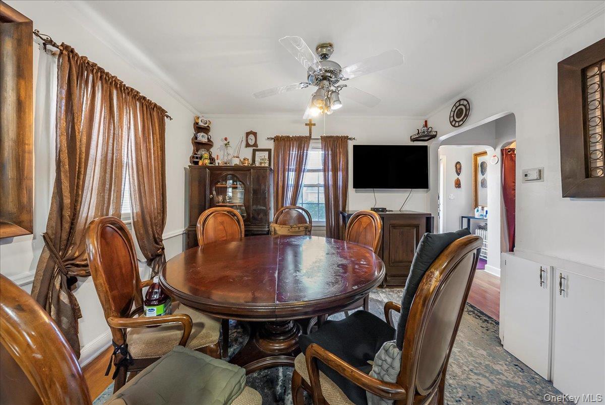 Single Family Meadowbrook  Nassau County, NY 11550, MLS-932566-8