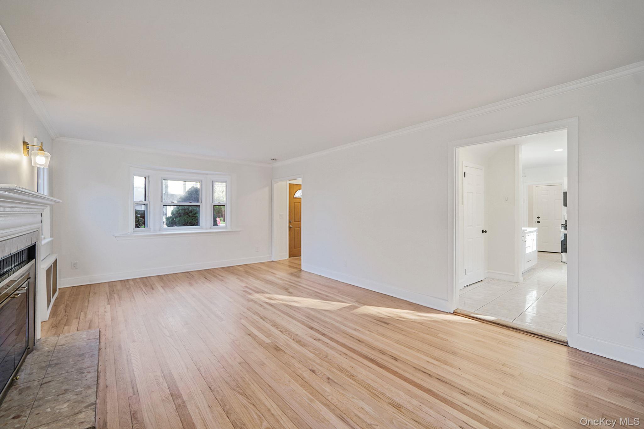 Single Family Oxford  Nassau County, NY 11520, MLS-932576-10