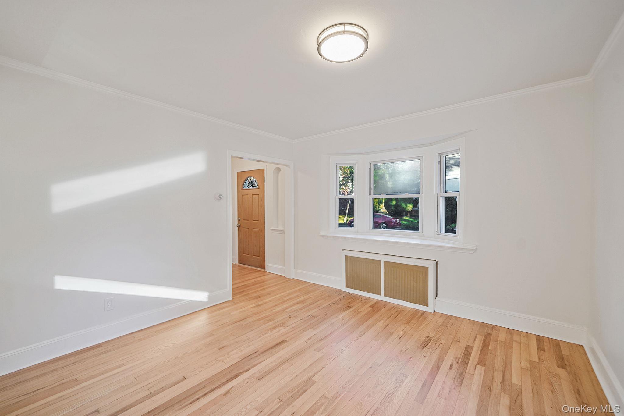 Single Family Oxford  Nassau County, NY 11520, MLS-932576-14