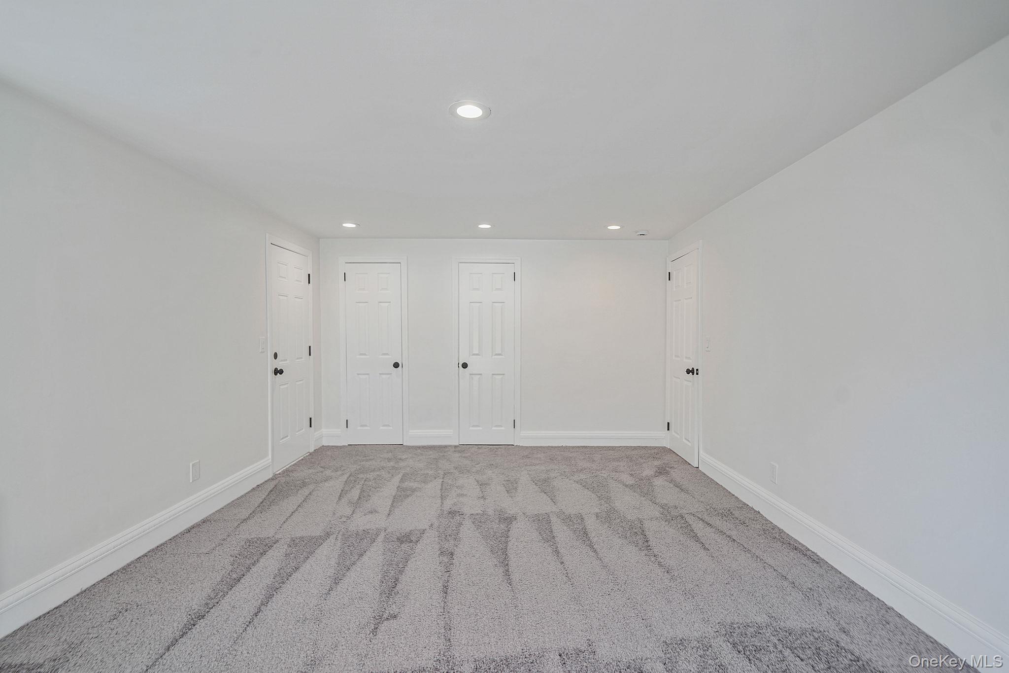 Single Family Oxford  Nassau County, NY 11520, MLS-932576-24