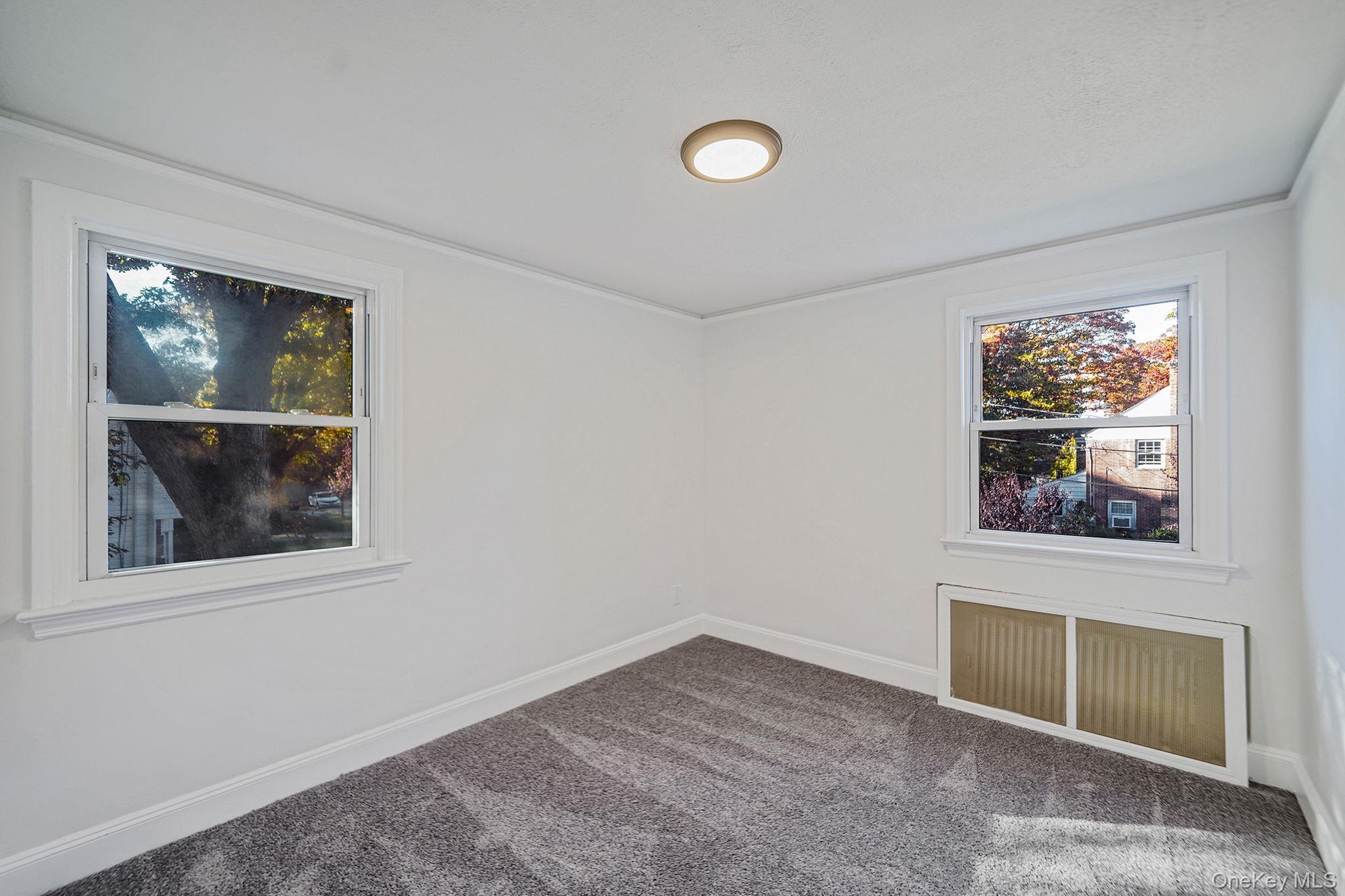 Single Family Oxford  Nassau County, NY 11520, MLS-932576-28