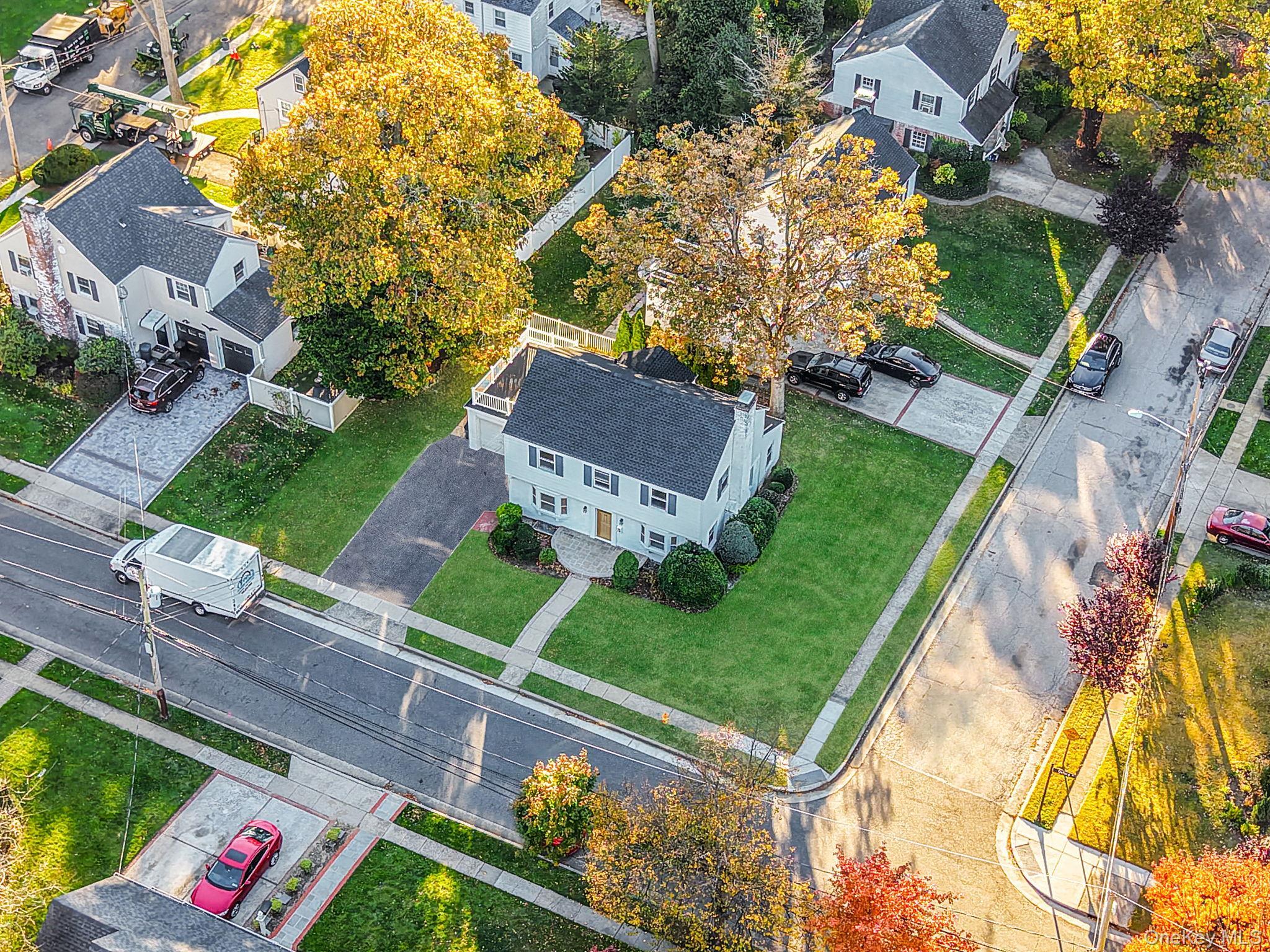 Single Family Oxford  Nassau County, NY 11520, MLS-932576-5