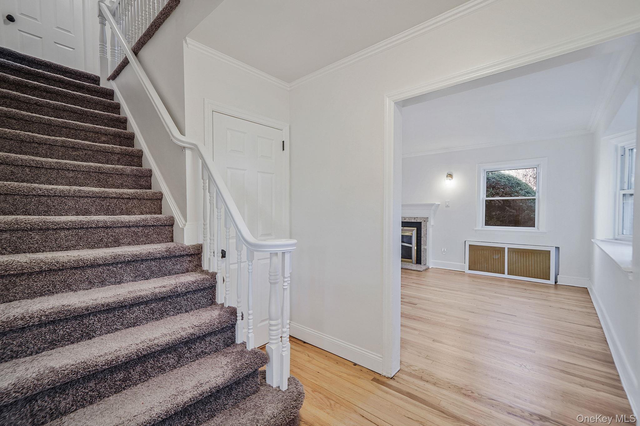 Single Family Oxford  Nassau County, NY 11520, MLS-932576-7