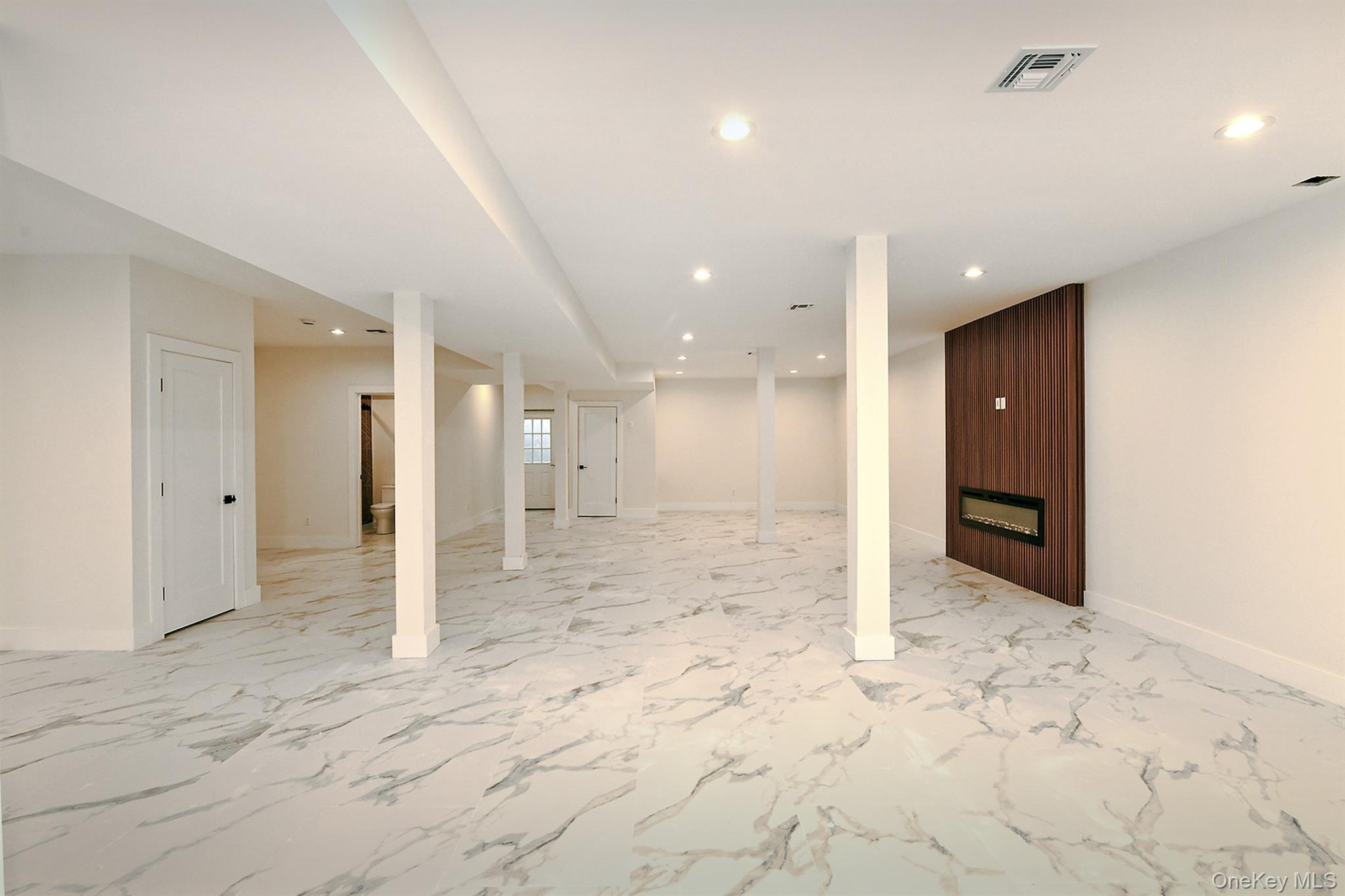 Single Family Forest Nassau County, NY 11590, MLS-932579-40