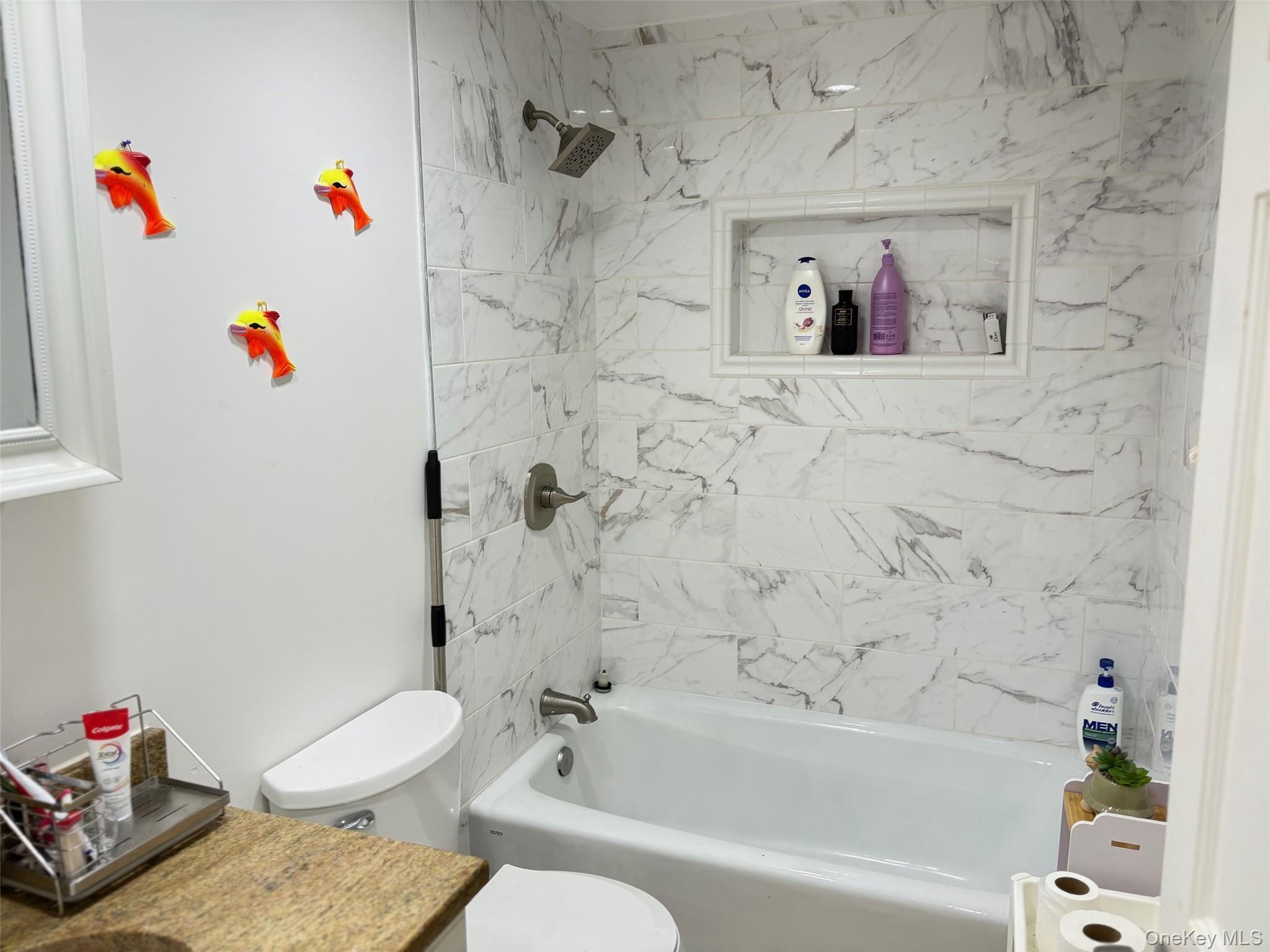 Single Family Garden City Suffolk County, NY 11798, MLS-932586-20