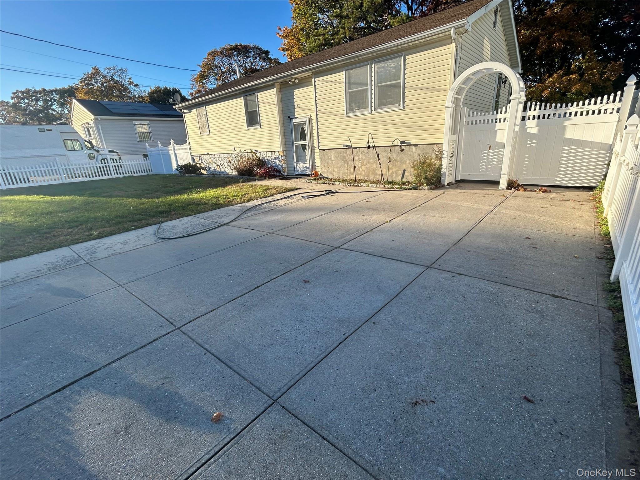 Single Family Garden City Suffolk County, NY 11798, MLS-932586-3