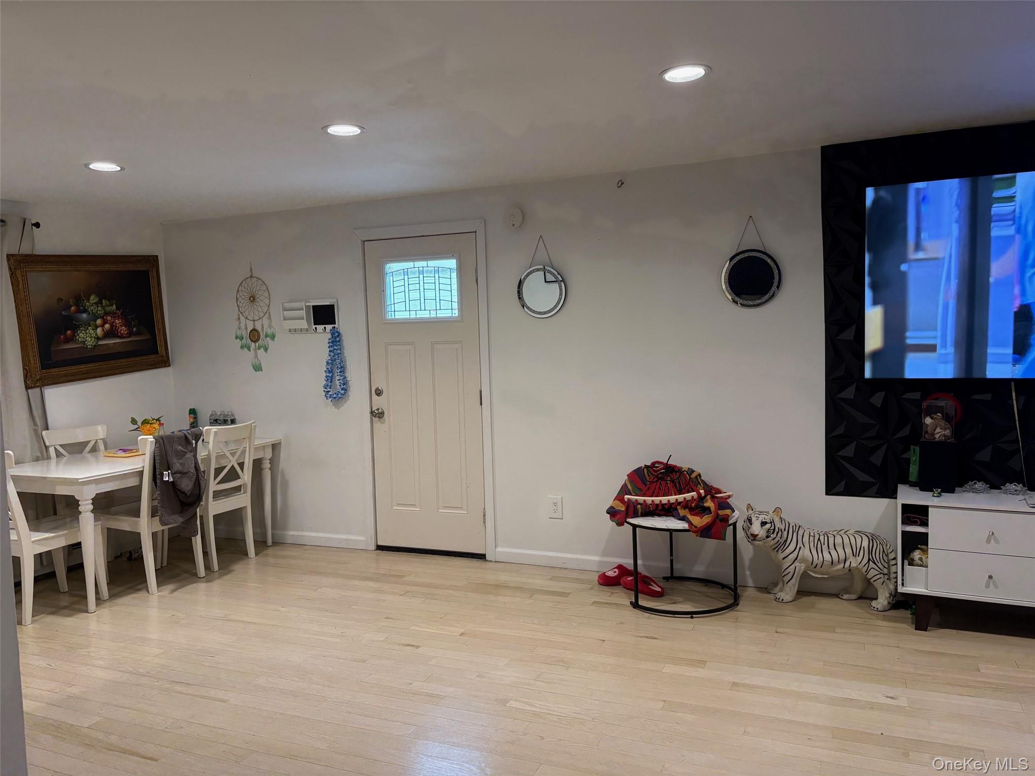 Single Family Garden City Suffolk County, NY 11798, MLS-932586-8