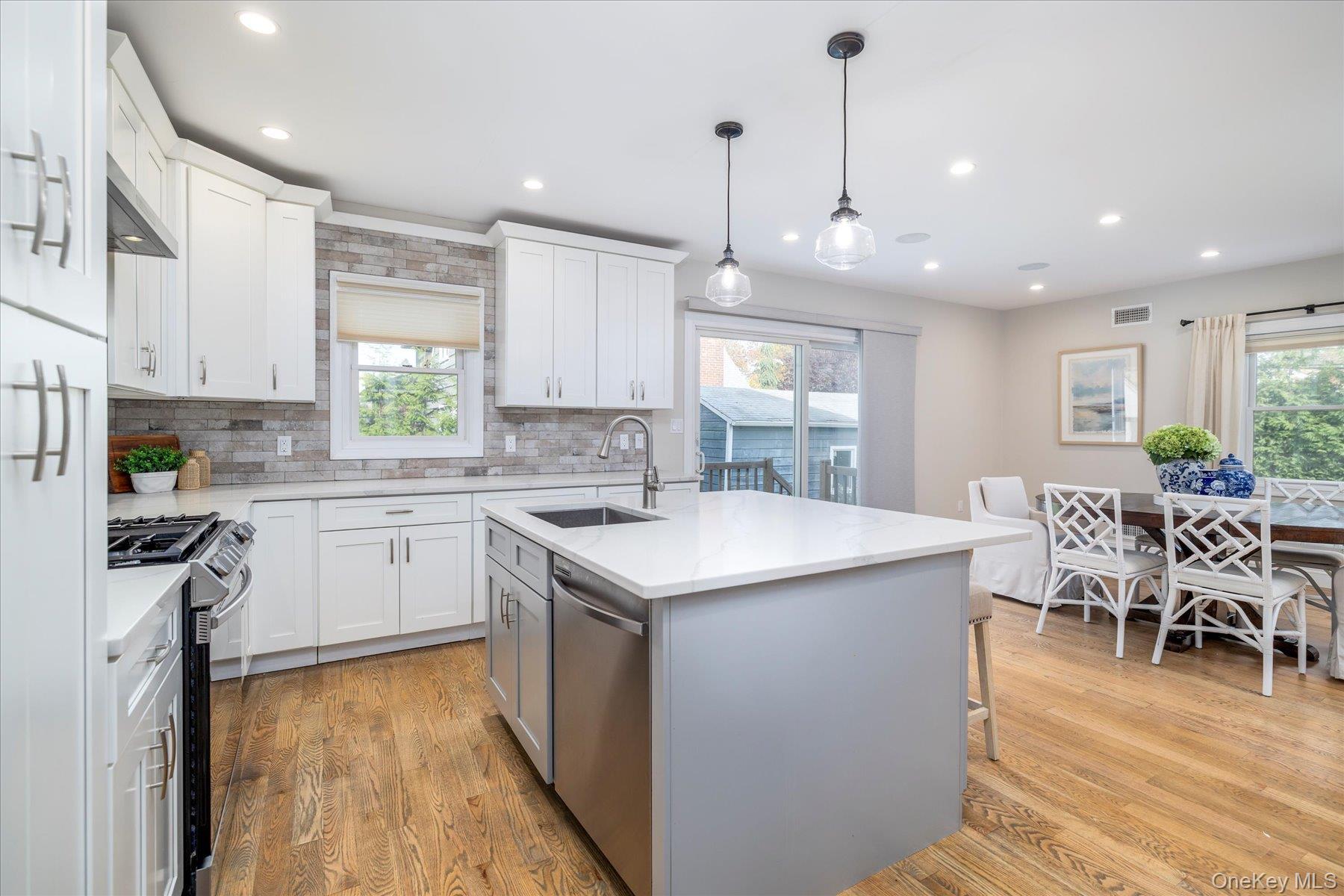 Single Family Atlas  Nassau County, NY 11565, MLS-932588-16