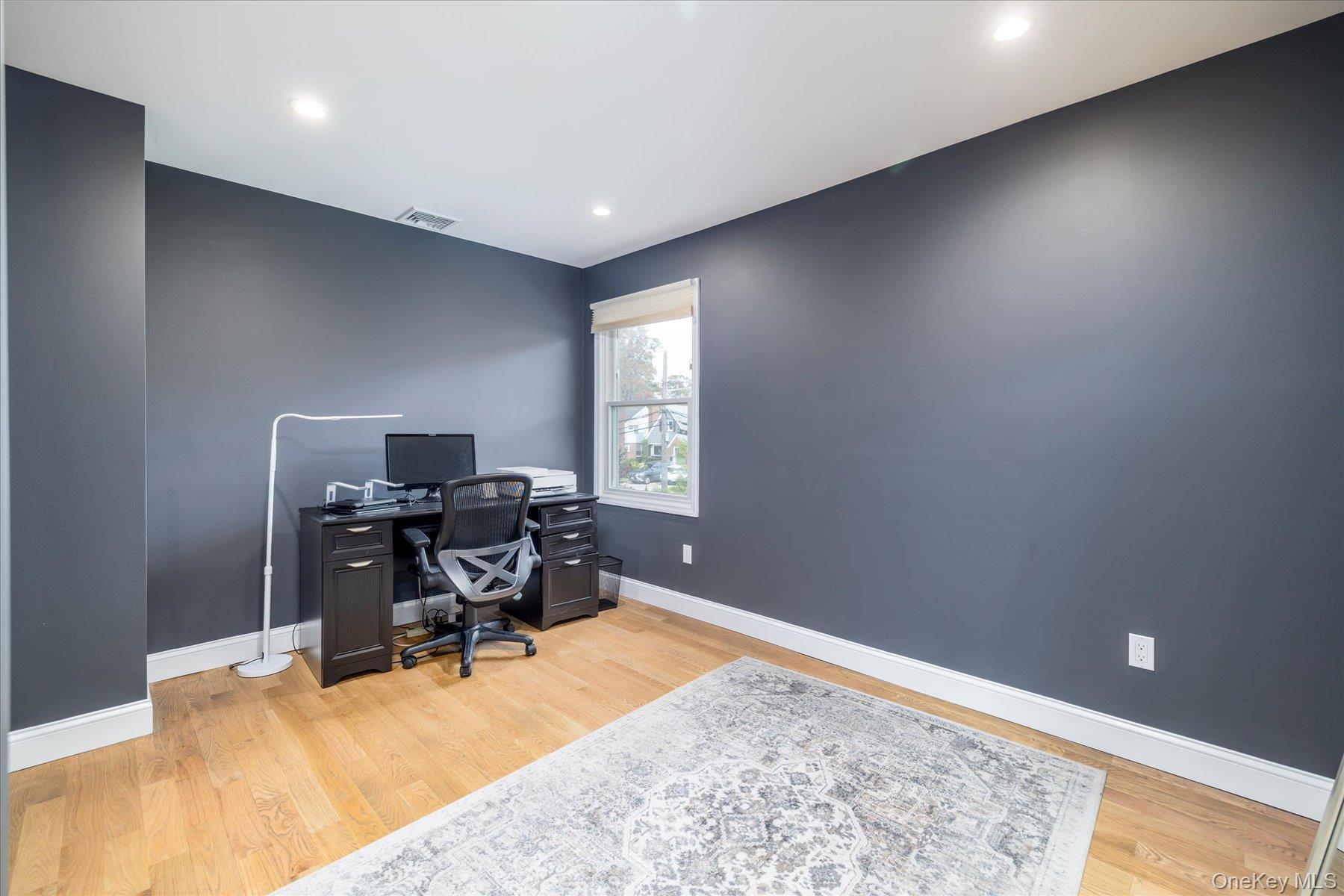 Single Family Atlas  Nassau County, NY 11565, MLS-932588-23