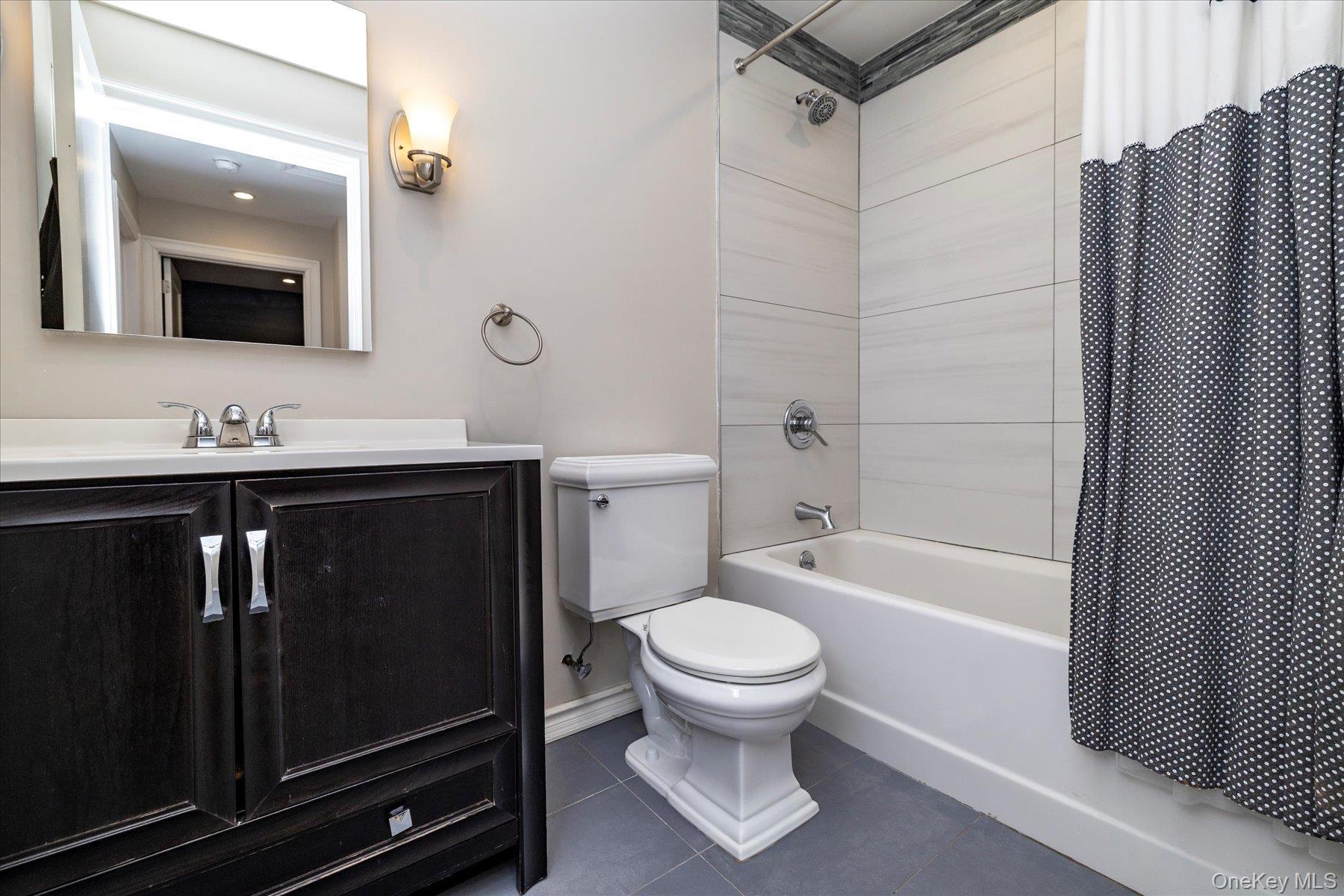 Single Family Atlas  Nassau County, NY 11565, MLS-932588-24