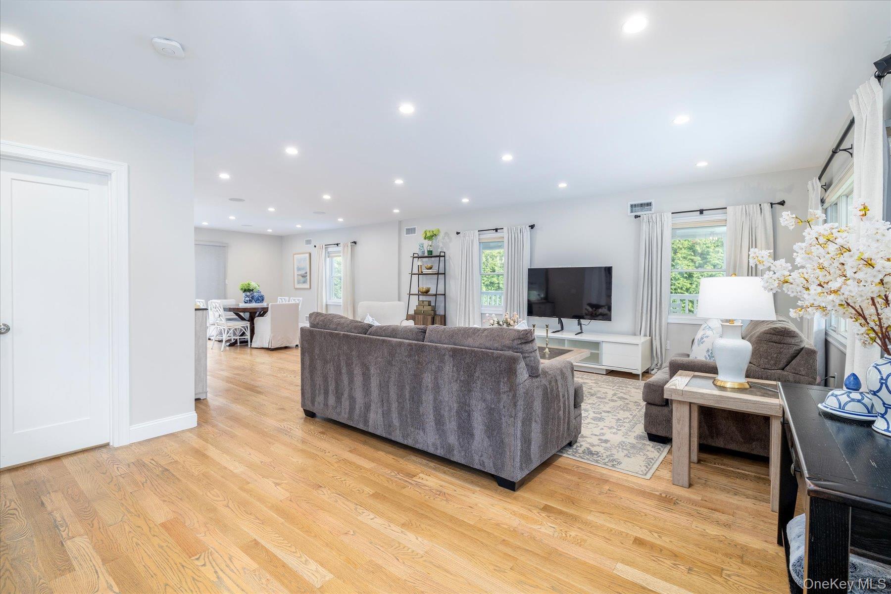 Single Family Atlas  Nassau County, NY 11565, MLS-932588-9