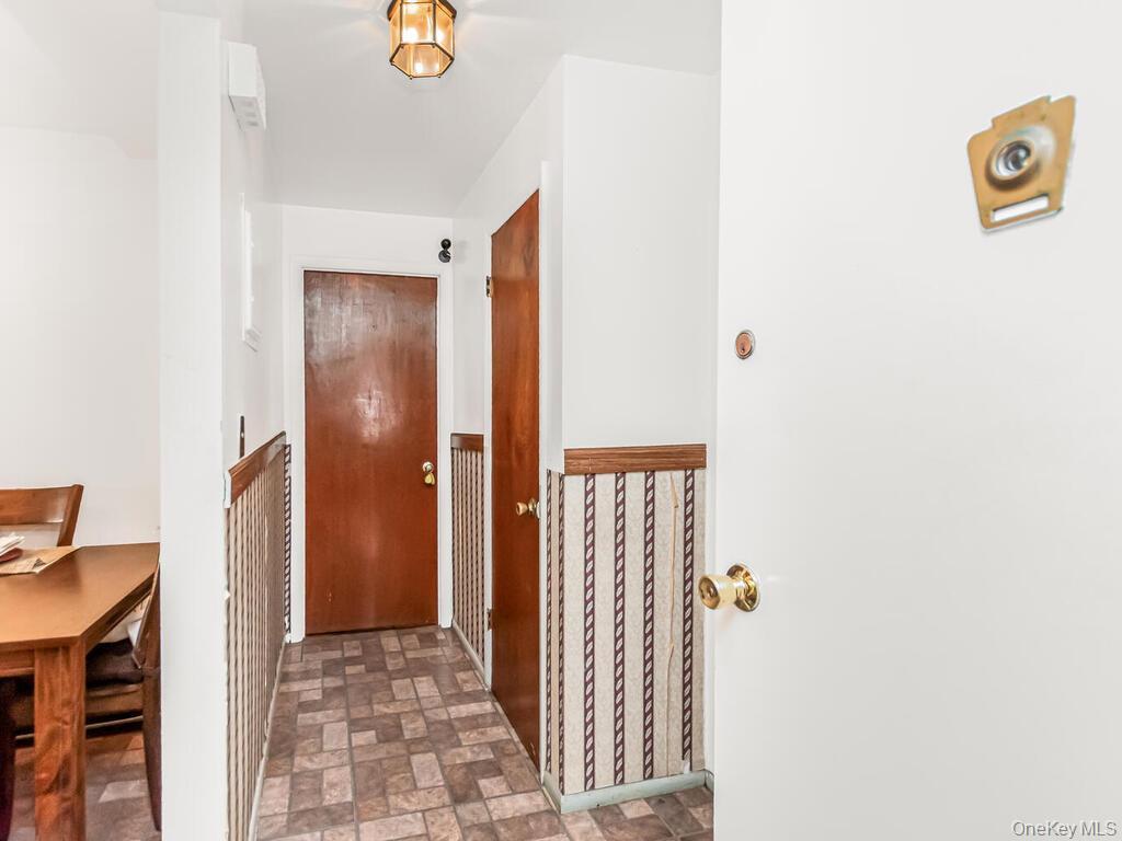 Single Family Edson  Bronx, NY 10469, MLS-932591-14