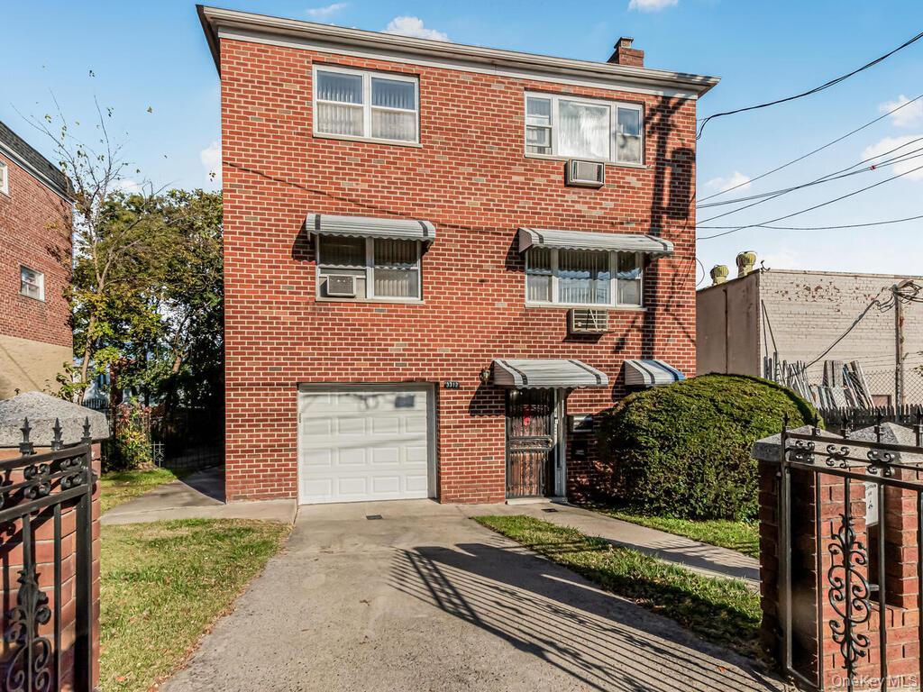 Single Family Edson  Bronx, NY 10469, MLS-932591-2
