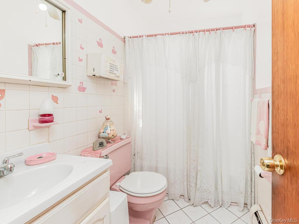 Single Family Edson  Bronx, NY 10469, MLS-932591-26