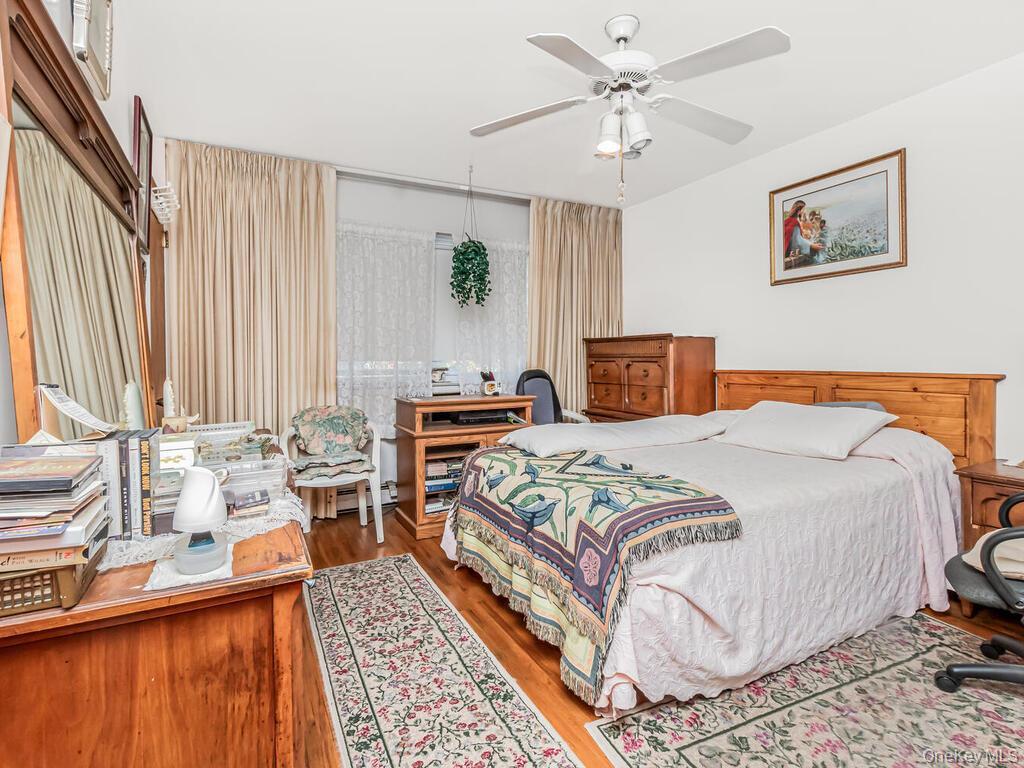 Single Family Edson  Bronx, NY 10469, MLS-932591-27