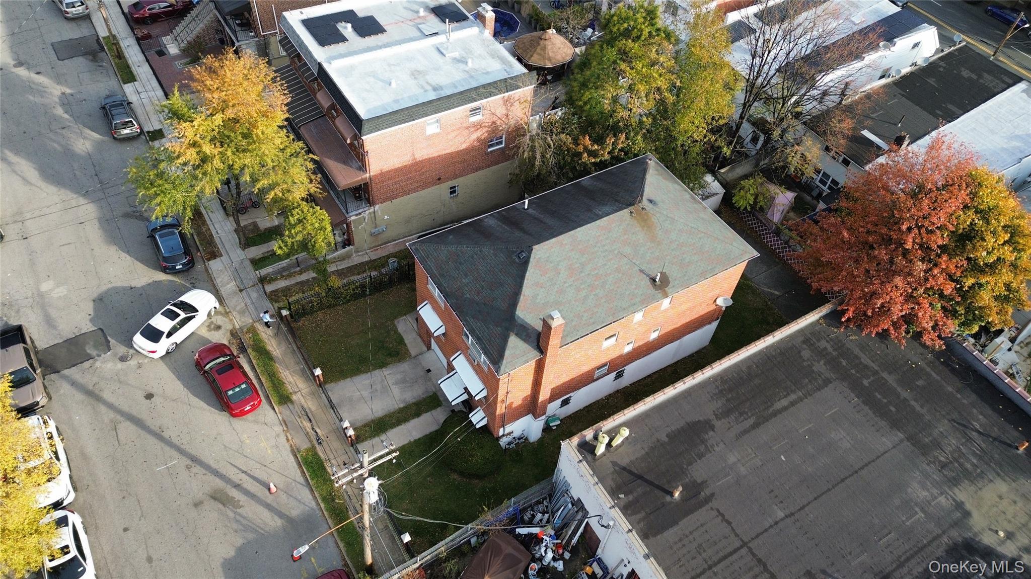 Single Family Edson  Bronx, NY 10469, MLS-932591-5