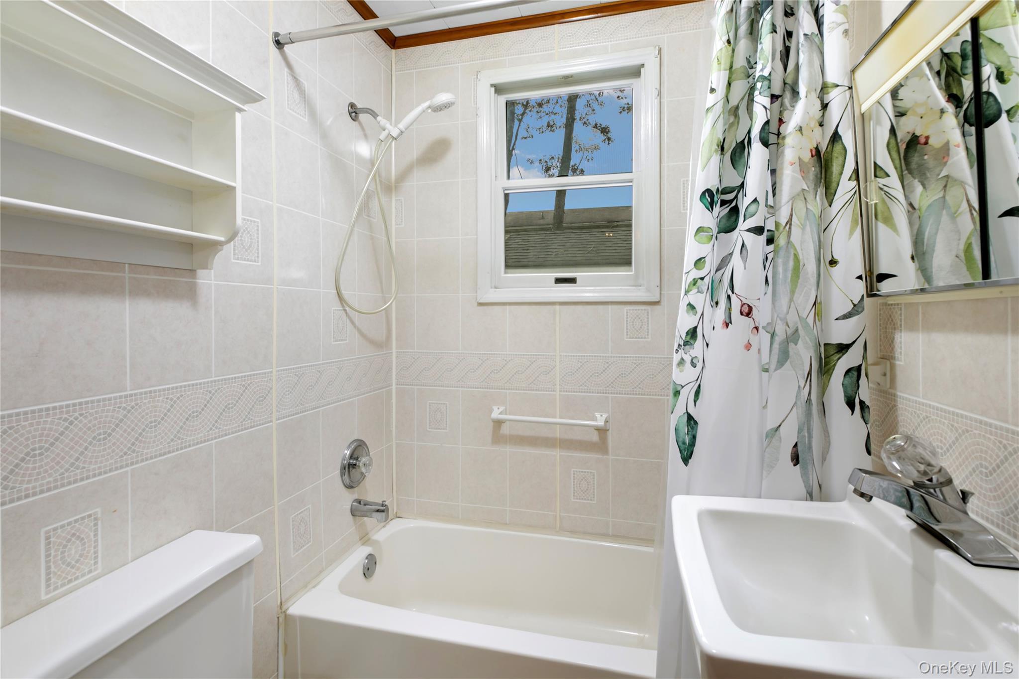 Single Family Hawthorne  Suffolk County, NY 11950, MLS-932627-5