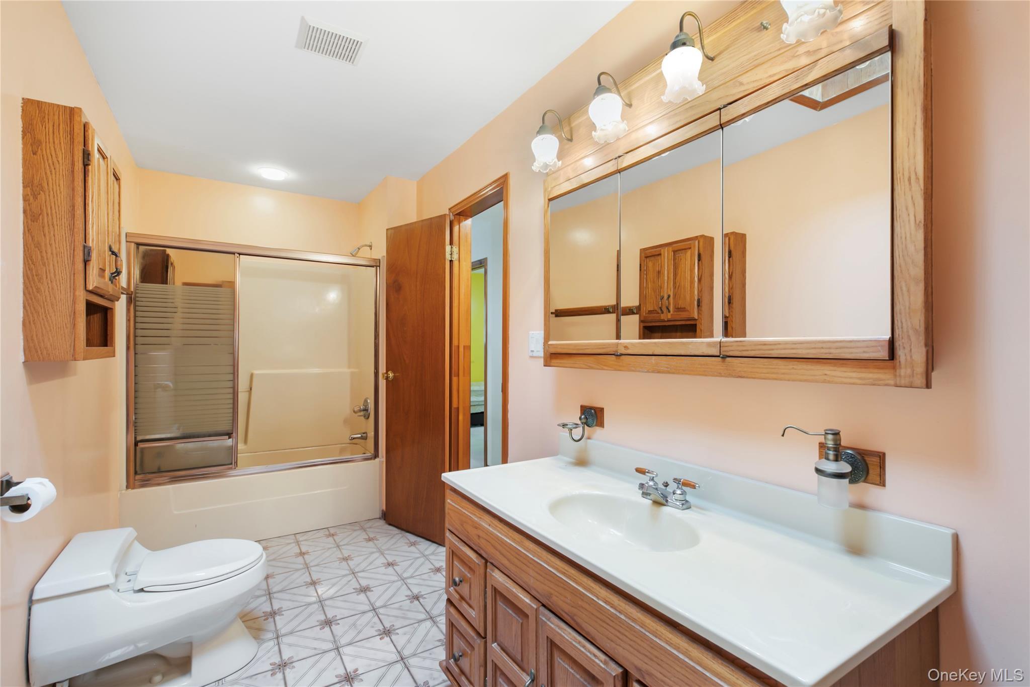 Single Family Hawthorne  Suffolk County, NY 11950, MLS-932627-8