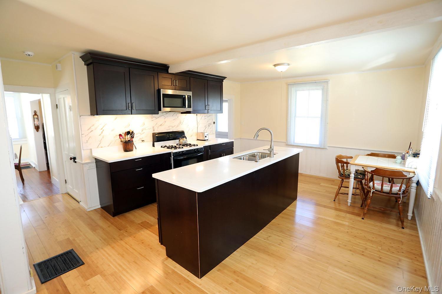 Single Family Clover Hill Out Of Area, NY 18415, MLS-932630-13